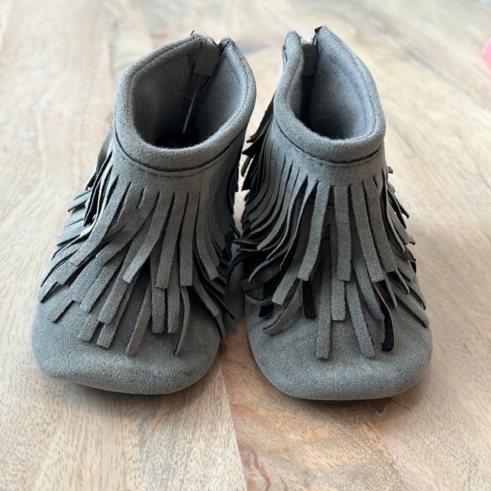 SWEET N SWAG Moccasins - Picture 2 of 5